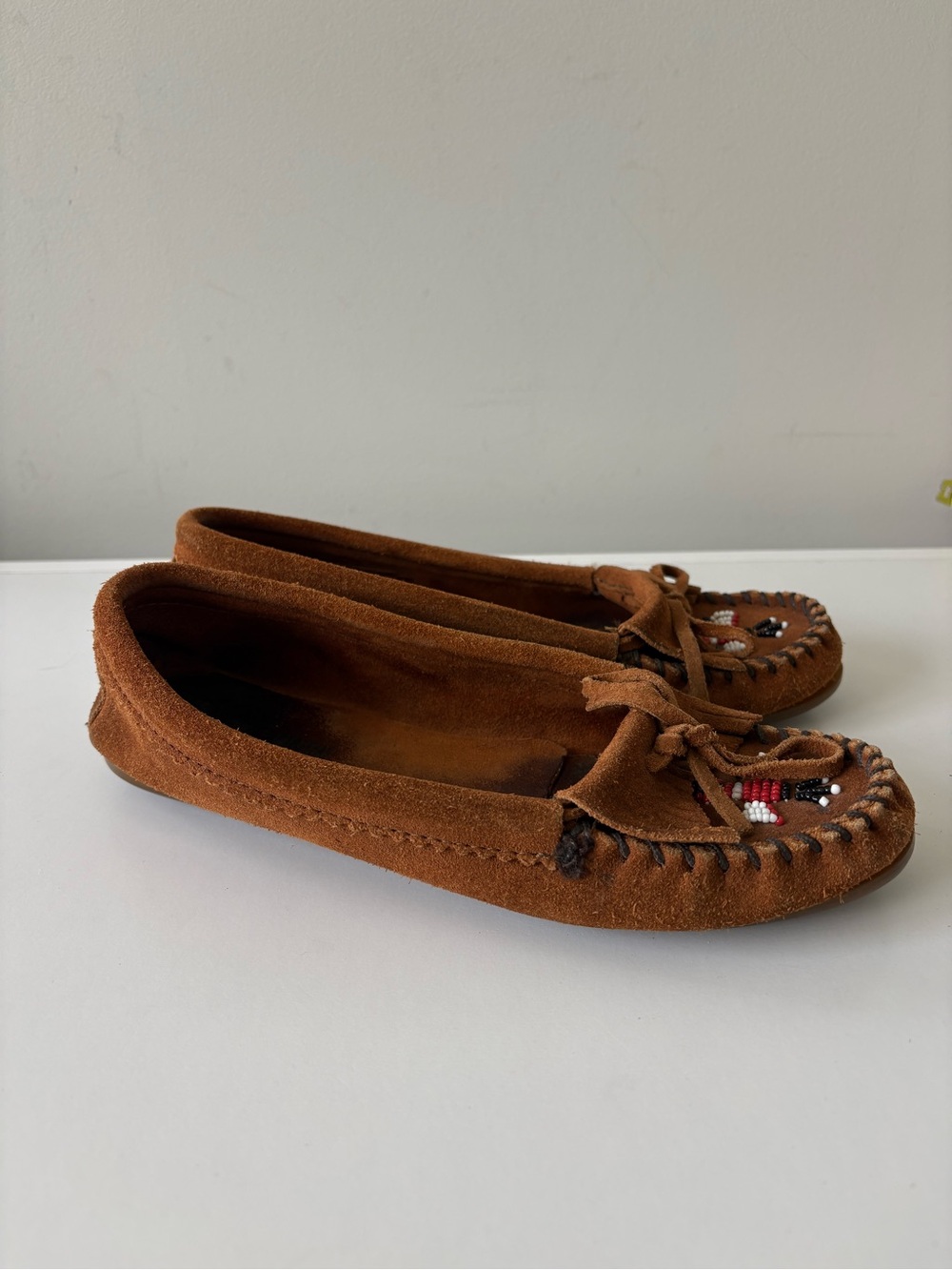 Minnetonka Thunderbird II Moccasins Brown Suede Beaded Leather Loafers Size 7 - Picture 9 of 13